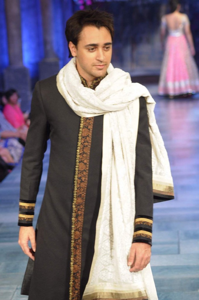 Well Known Fashion Designers In India Well Known Fashion Designers In India
