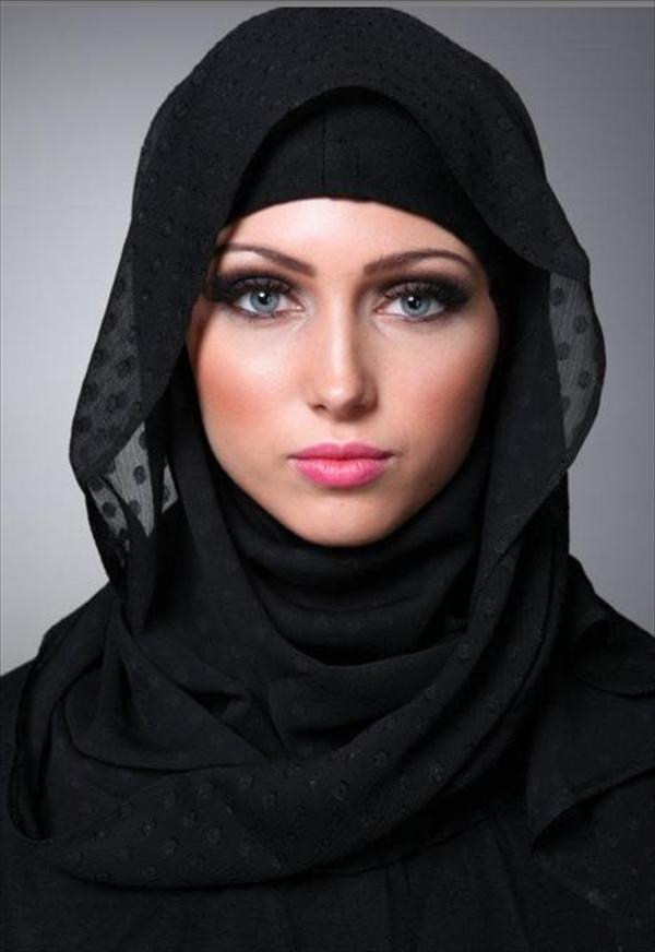 Latest Hijab Styling Trends Tutorial & Designs 2022