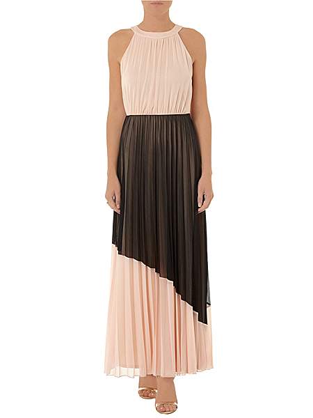 Latest Women Long Maxi Style Gown Dresses Designs Collection for Women