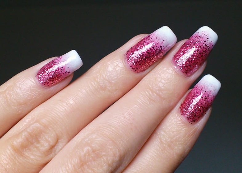 glitter-tipped-french-manicure-3-top-5-best-diy-nail-arts-for-christmas-holiday-season