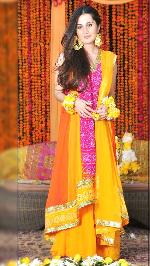 Best & Latest Bridal Mehndi Dresses Designs Collection 2020