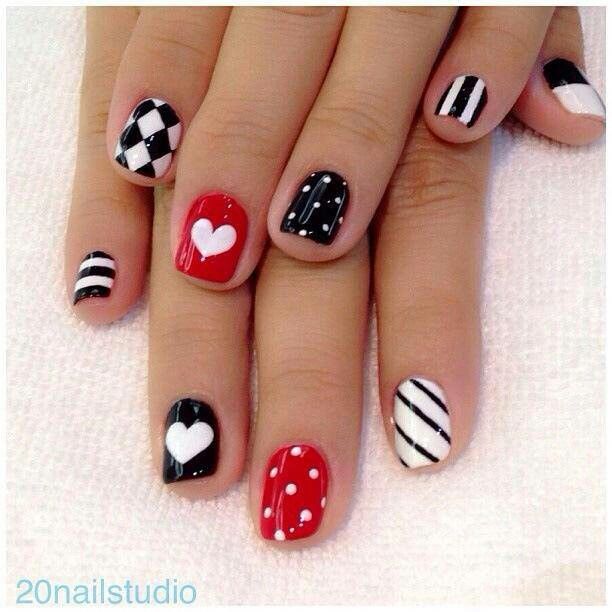 French Tip - romantic nail art designsBest & Beautiful Nail Art Designs & Ideas to Spice up your Valentines Day (9)