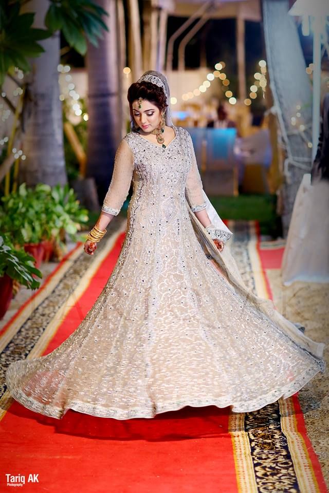 New Asian Fashion Latest Engagement Bridal Dresses Collection for Weddings 2015-2016 (3)