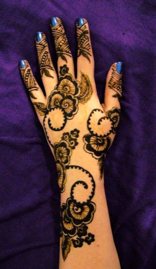 Latest Eid Mehndi Designs for Hands Feet Collection 2015-201 (11)