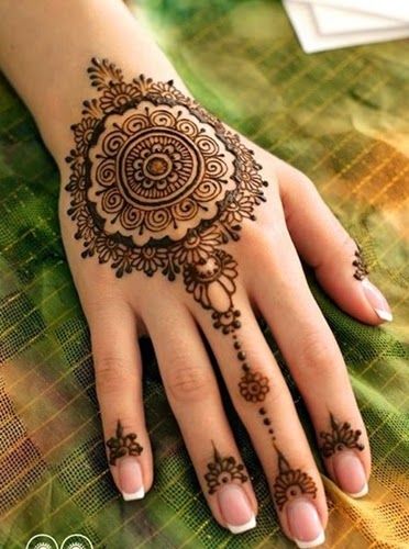 Latest Eid Mehndi Designs for Hands Feet Collection 2015-201 (34)