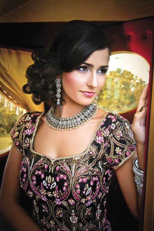 Indian Wedding Hairstyles Fashion Trends 2020 for Bridals 