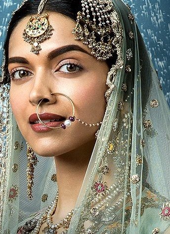 Deepika as Mastani- Anju Modi's Dresses Bajirao Mastani 