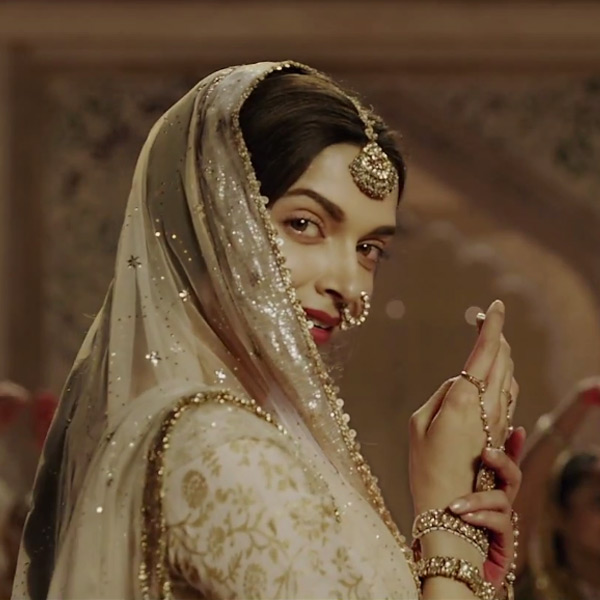 Deepika as Mastani- Anju Modi's Dresses Bajirao Mastani 