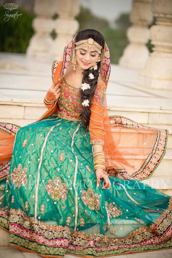 Best & Latest Bridal Mehndi Dresses Designs Collection 